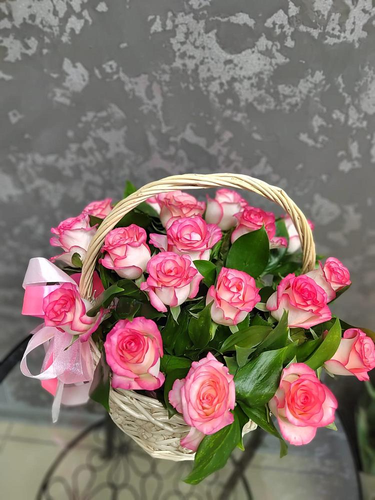 Цветочная композиция из Розы в корзине в Синих Липягах