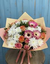 Букет цветов из:  Розы, Герберы и Хризантемы #REPLACE_PRED# Синих Липягах