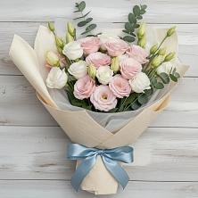 Букет цветов из:  Лизиантусы в Синих Липягах