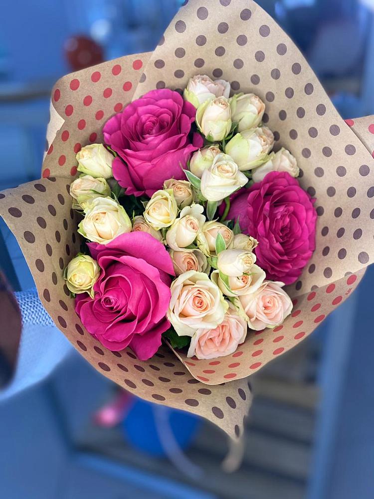 Букет цветов из: Розы в Синих Липягах