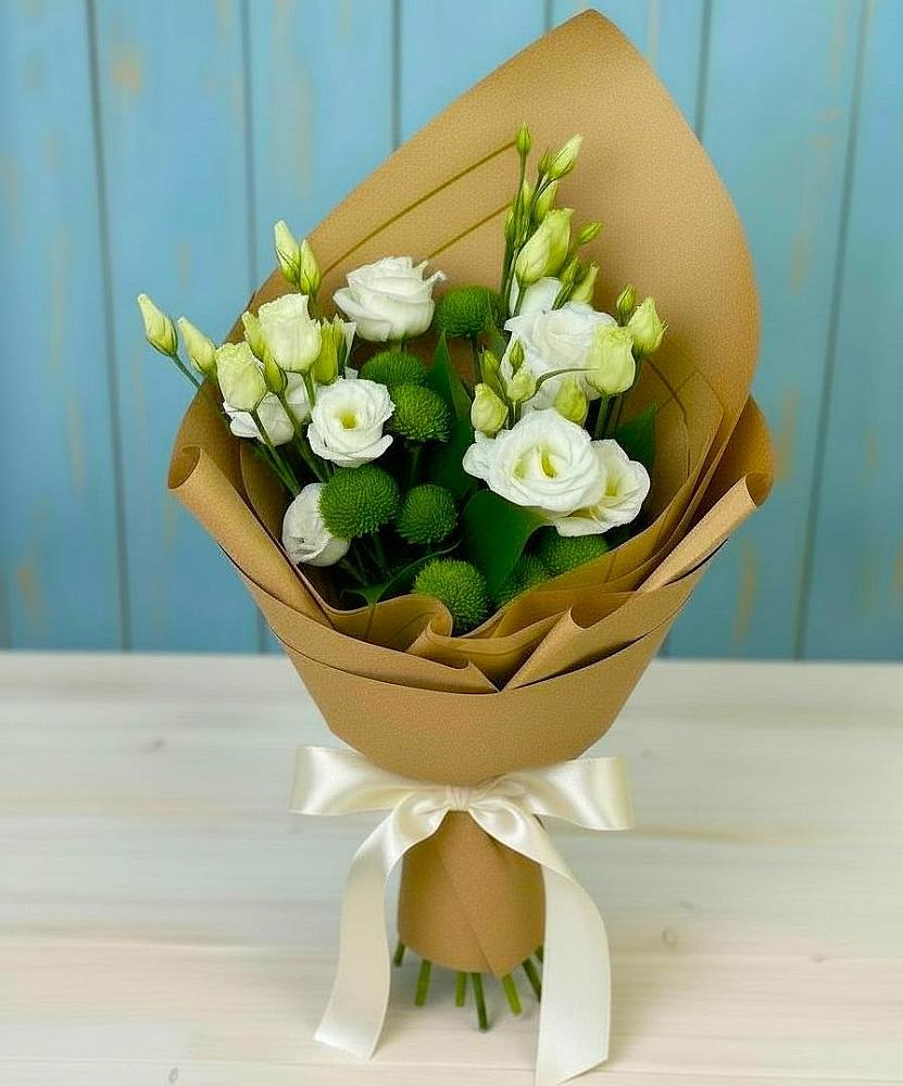 Букет цветов из: Хризантемы и Лизиантусы в Синих Липягах