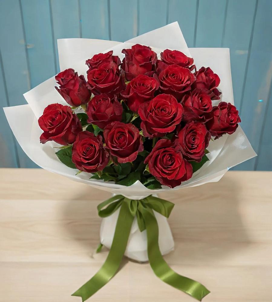 Букет Красные розы в Синих Липягах