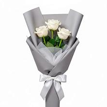 Букет 3 белые розы в Синих Липягах