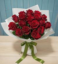 Букет Красные розы в Синих Липягах