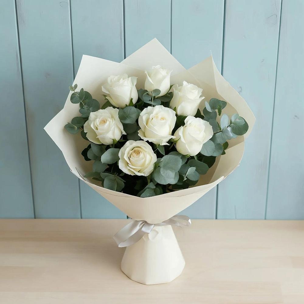 Букет Белые розы в Эвкалипте в Синих Липягах