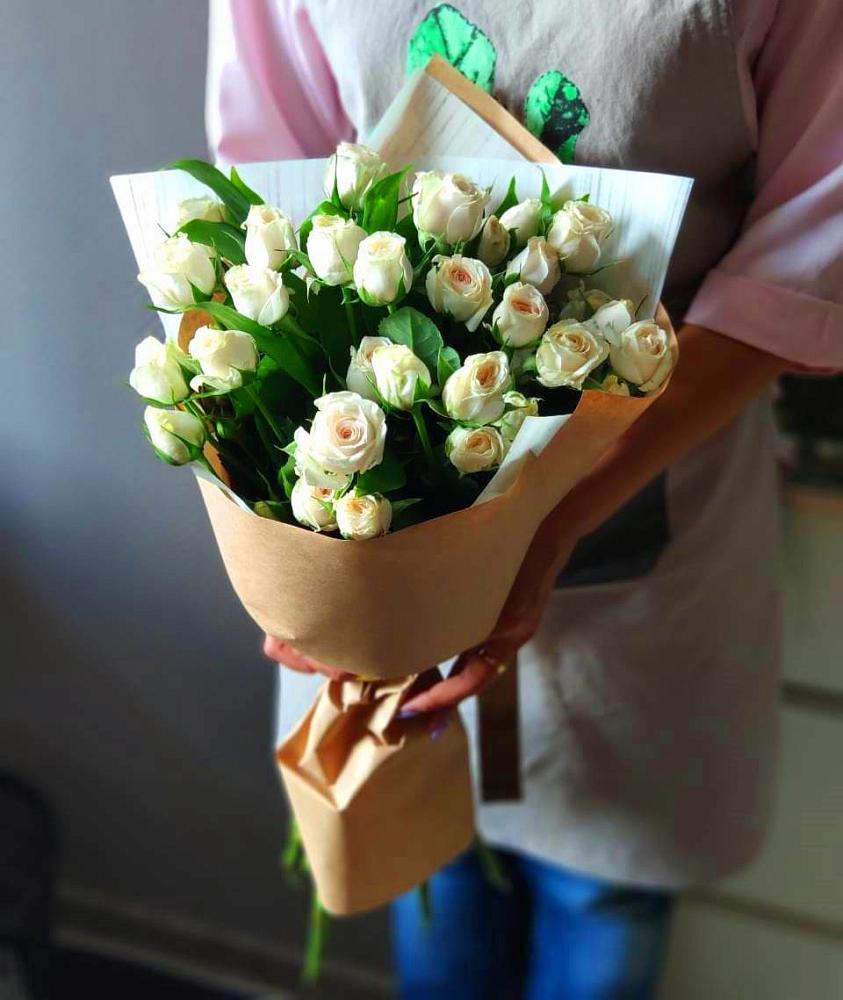 Букет цветов из: Розы в Синих Липягах