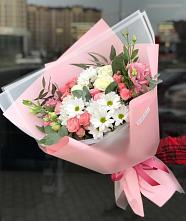 Букет цветов из:  Розы, Лизиантусы и Хризантемы в Синих Липягах