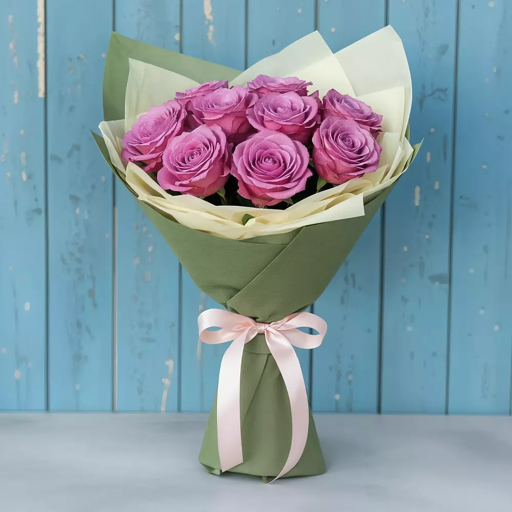 Букет Розы Фёрст Леди в Синих Липягах