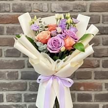 Букет цветов из:  Лизиантусы и Розы #REPLACE_PRED# Синих Липягах