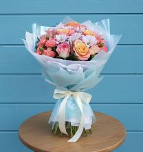 Букет цветов из:  Хризантемы и Розы в Синих Липягах