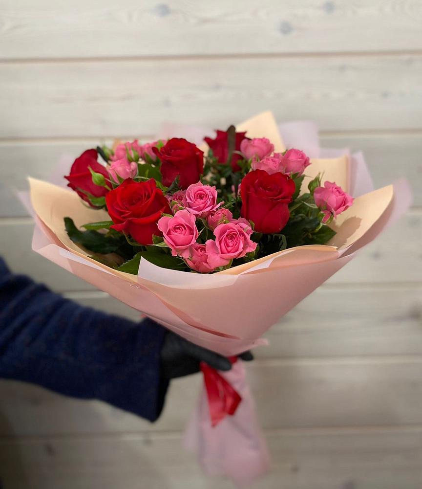 Букет цветов из: Розы в Синих Липягах