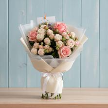 Букет цветов из:  Розы в Синих Липягах