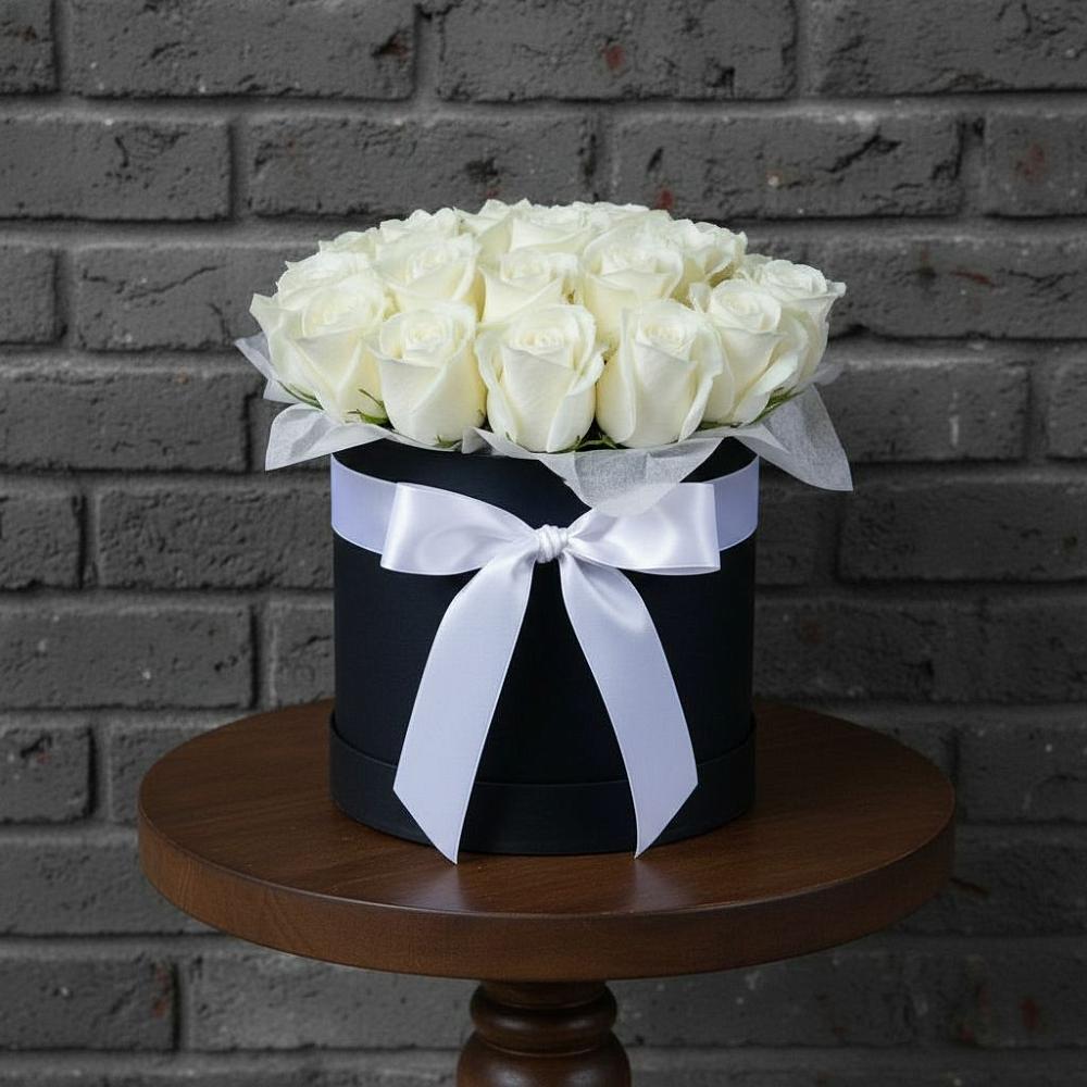 Цветочная композиция из Розы в шляпной коробке в Синих Липягах