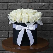 Цветочная композиция из Розы в шляпной коробке в Синих Липягах